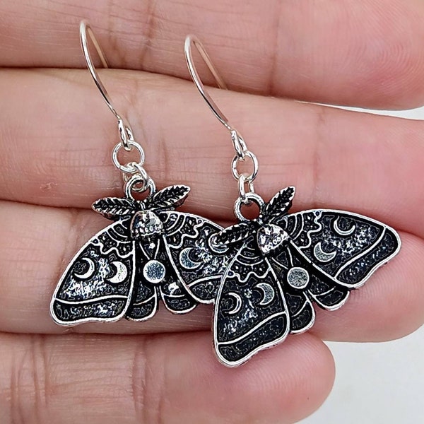 Luna Moth Earrings - Etsy