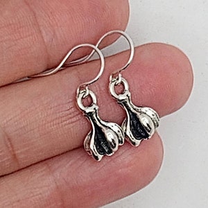 Garlic Earrings, Garlic Bulb Earrings, Pewter Garlic Earrings, Chef's Garlic Earrings, Garlic Lover's Garlic Earrings, Garlic Lover Gift