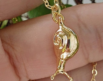 Gold Snail Necklace, Snail Pendant, Gold Snail Jewelry, Snail Necklace, Dainty Snail Necklace, Snail Lover Gift, Tiny Snails