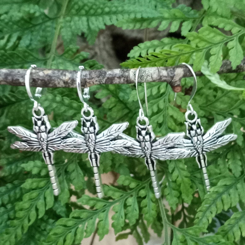 Silver Dragonfly Earrings, Dragonfly Dangles, Minimalist Dragonfly Jewelry, Dragonfly Gift Earrings immagine 8