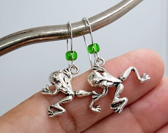 Tree Frog Earrings, Frog Earrings, Pewter Frog Earrings, Silver Frog Earrings, Frog Earrings with Green Beads, Tree Frog Earrings with Beads