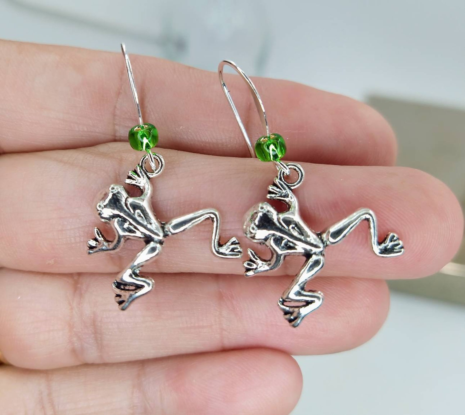 Tree Frog Earrings Frog Earrings Pewter Frog Earrings Etsy