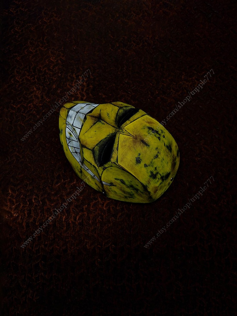 Creepy Smile Airsoft Mask, Weathered Yellow Villain Face Shield ...