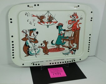 1960's Yogi Bear/Huckleberry Hound TV Tray