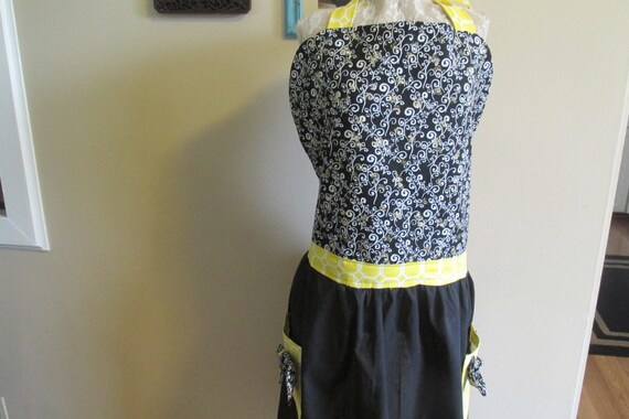 Full Cotton Apron: Black, Yellow, and Floral Retro Style