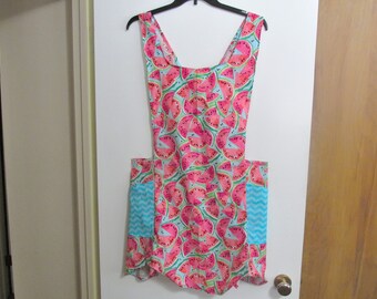 Retro Watermelon Apron: Scalloped Edge, Crisscross Back