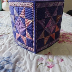 Star Shocking Violet tissue box cover