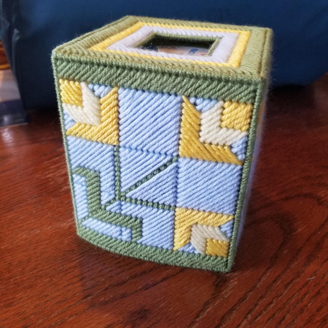 Daffodil Quilt Tissue Box Cover Etsy