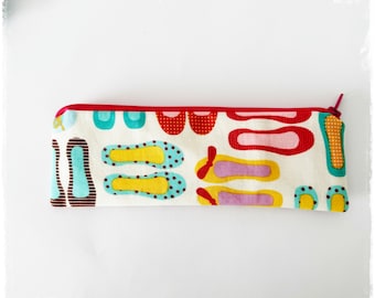 Pencil case * Ideal for your handbag * Pencil case * Pen case