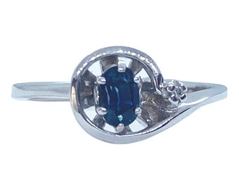 Vintage Blue Sapphire & Diamond 14kt White Gold Ring