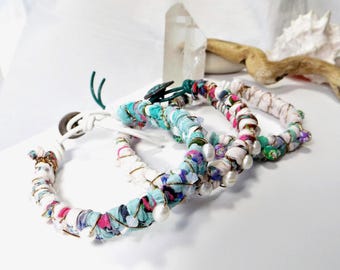 Geflochtenes Sari Seidenband und Lederarmband - Wire Wrapped mit Perlen, Knopfverschlüssen