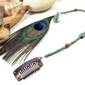Schöne Pfauenauge Feder Haarspange: Kupferperlen, Abalone Muschel Perlen, Picasso Perlen und Patina Meerjungfrau Anhänger, Einzigartiges Geschenk für Sie