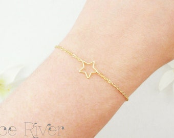 Choose rose gold, silver or gold star bracelet. Silver star bracelet. Dainty star bracelet