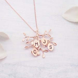 Silver, rose gold or gold personalized family tree necklace. Personalized initial tree necklace. Mothers day gift idea, grandmother, grandma