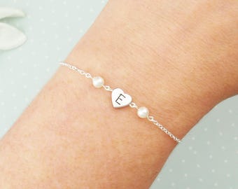 Choose rose gold, silver or gold personalized initial heart bracelet with pearls. Elegant dainty bridesmaid bracelet