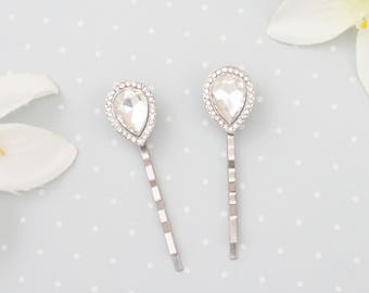 Silver crystal bridal hairpins. Dainty wedding hair clips. Silver bridal hair pins. Set of 2 bobby pins