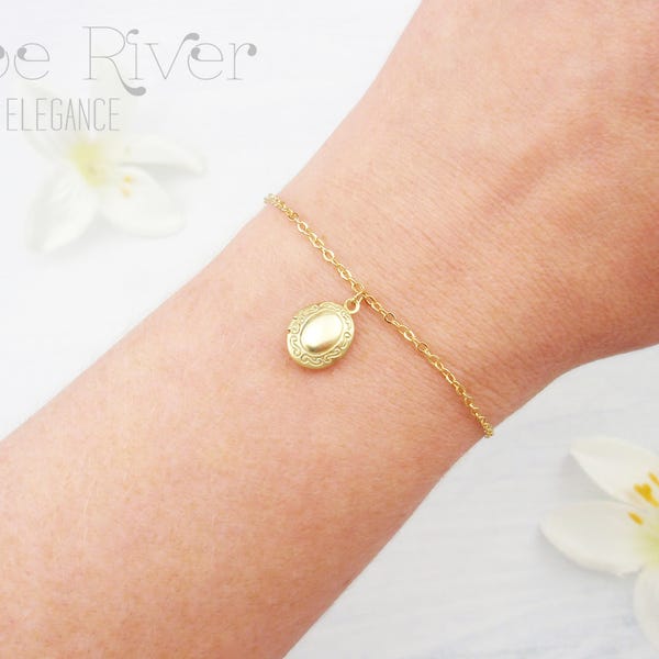 Tiny locket bracelet, choose silver, gold or rose gold dainty locket bracelet