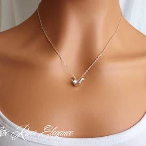 Silver or gold Japanese crane necklace, bird necklace, elegant and dainty crane, choose silver or gold necklace.