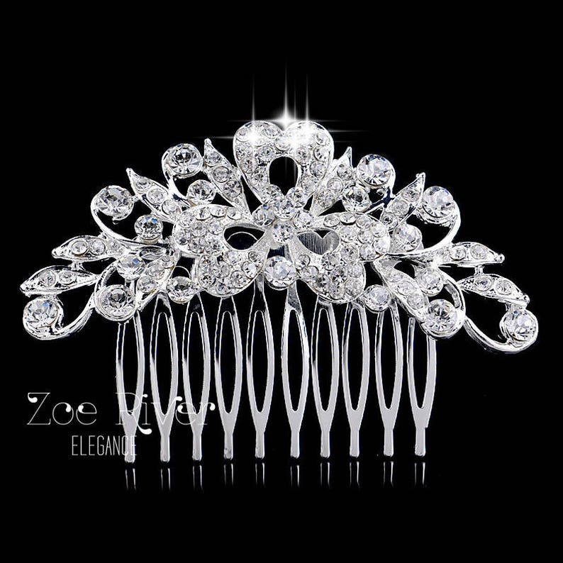 Dainty bridal headpiece Elegant silver wedding hair comb Silver crystal flower bridal hairpiece Silver tiara Silver bridal hair piece