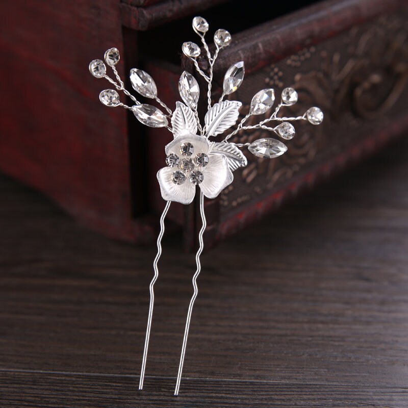 Broche Fleur De Lys Or Et Argent Avec Strass Clairs Et Ambre - Neuve Avon