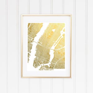 A shiny metallic map of New York City. This listing is shown in gold foil, several other foil colors are also available. Framed options available. Collect several foil maps to make a gallery wall of your favorite cities. Excellent globetrotter gift.