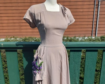 Vintage 1940's handmade tan colored winter/fall dress