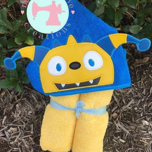 Hug Monster Hooded Towel-3D Monster Hooded Towel-Hugging Monster Hooded Towel-Monster Hooded Towel-Character Towel-Kid Towel