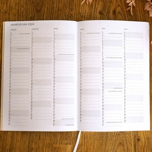 Terminkalender A5 Kalender 2024 Wochenplaner und Notizbuch für mehr Achtsamkeit Softcover Taschenkalender Creme Beige Blau Rot Gelb Bild 5