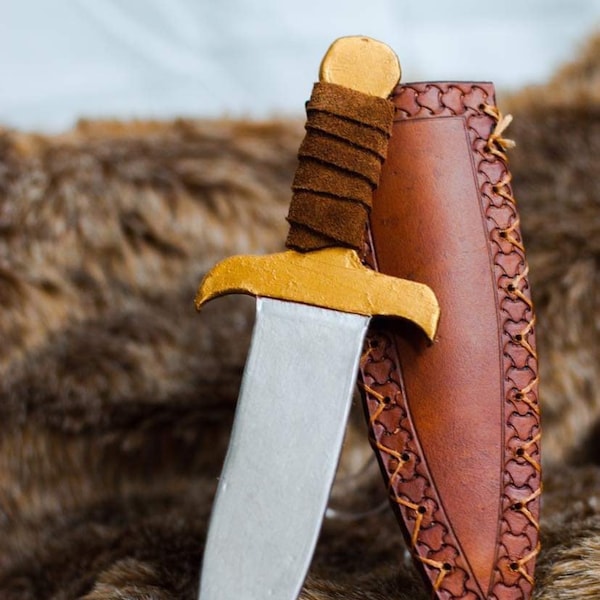 Leather sheath and sword for Pet Armor