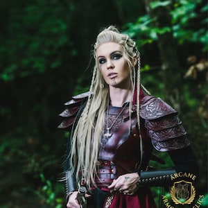 Women’s Shield Maiden Leather Armor, Belt, and Shoulders