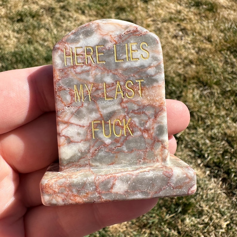 Lápidas de cristal, lápidas, aquí yace mi último f*** red vein jasper