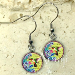 Glass dome hummingbird earrings, hummingbird earrings, hummingbird drop earrings, hummingbird dangle earrings AN120DP