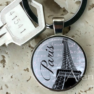 Eiffel tower keychain, key chain, key ring, key fob, Paris keychain, France keychain, Eiffel tower, #SP183K