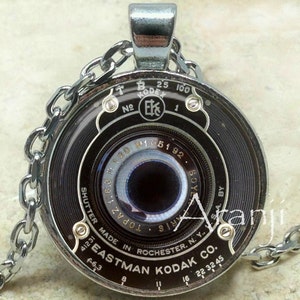 Vintage camera art pendant, camera necklace, camera jewelry, photographer necklace, photography pendant, camera lens, Pendant #HG201P
