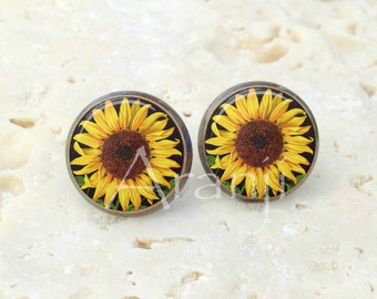 Sunflower art earrings, sunflower earrings, sunflower stud earrings, sunflower post earrings, sunflower jewelry, yellow sunflower, PL133E