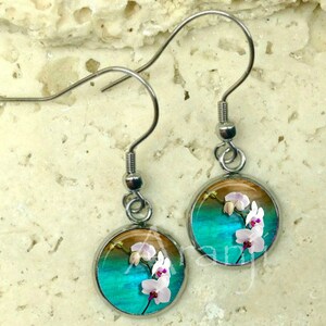 White orchid earrings, phalaenopsis orchid earrings, orchid drop earrings, orchid dangle earrings, orchid jewelry, orchid PL186DP