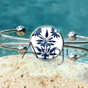 Blue and white porcelain art bracelet, blue china bracelet, porcelain art bangle, blue and white porcelain jewelry PA168B