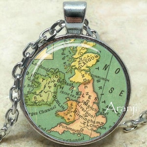 Vintage map of UK art pendant, UK map necklace, map jewelry, United Kingdom map necklace, vintage map necklace, UK necklace, Pendant #HG190P