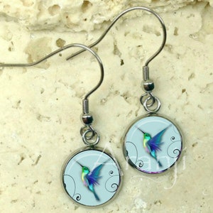 Glass dome hummingbird earrings, hummingbird earrings, hummingbird drop earrings, hummingbird dangle earrings AN181DP