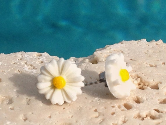 Happy Daisy Stud Earrings Happy Daisy Stud Earrings