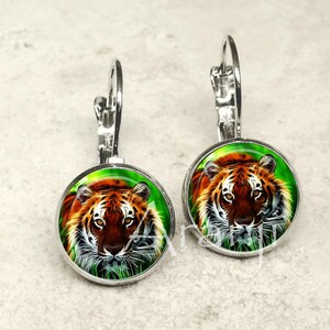 Bengal tiger earrings, tiger earrings, tiger leverback earrings, big cat earrings AN162LB