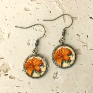 Orange tiger lily earrings, lily earrings, tiger lily drop earrings, orange tiger lily earrings, tiger lily earrings, orange flower, PL154DP