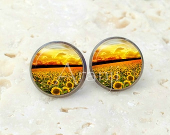 Sunflower art earrings, sunflower earrings, sunflower stud earrings, sunflower post earrings, sunflower jewelry, sunflower studs, SP155E