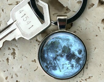 Blue moon keychain, moon key chain, key ring, key fob, moon keychain, blue moon key chain blue moon, gift for man or woman, full moon SP172K
