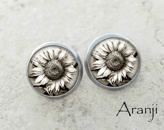 Sunflower art earrings, sunflower earrings, sunflower stud earrings, sunflower post earrings, white flower earrings, flower studs, PL158E