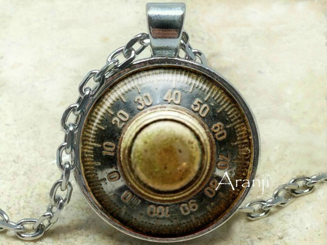 vintage LOCKET pendant 750刻印　K18 vintage LOCKET pendant 750刻印 K18 vintage LOCKET pendant