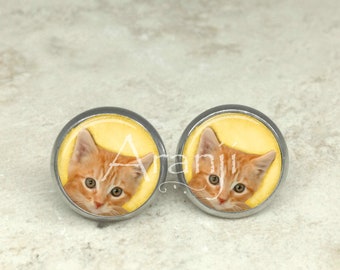 Glass dome cat earrings, kitten earrings, kitty post earrings, yellow kitty cat stud earrings AN179E