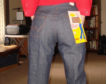 Vintage 1960 s womens  jeans Wrangler waist 28" NOS old dead stock NWT Vintage size 12/ nowadays size 2, small SALE
