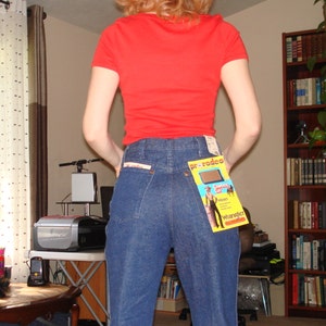 Vintage 1990s Prorodeo Wrangler NWT nos dead old stock denim womens jeans waist 28&quot; size 12/ nowadays 4