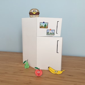 Manualidades de papel imprimibles con nevera y comida